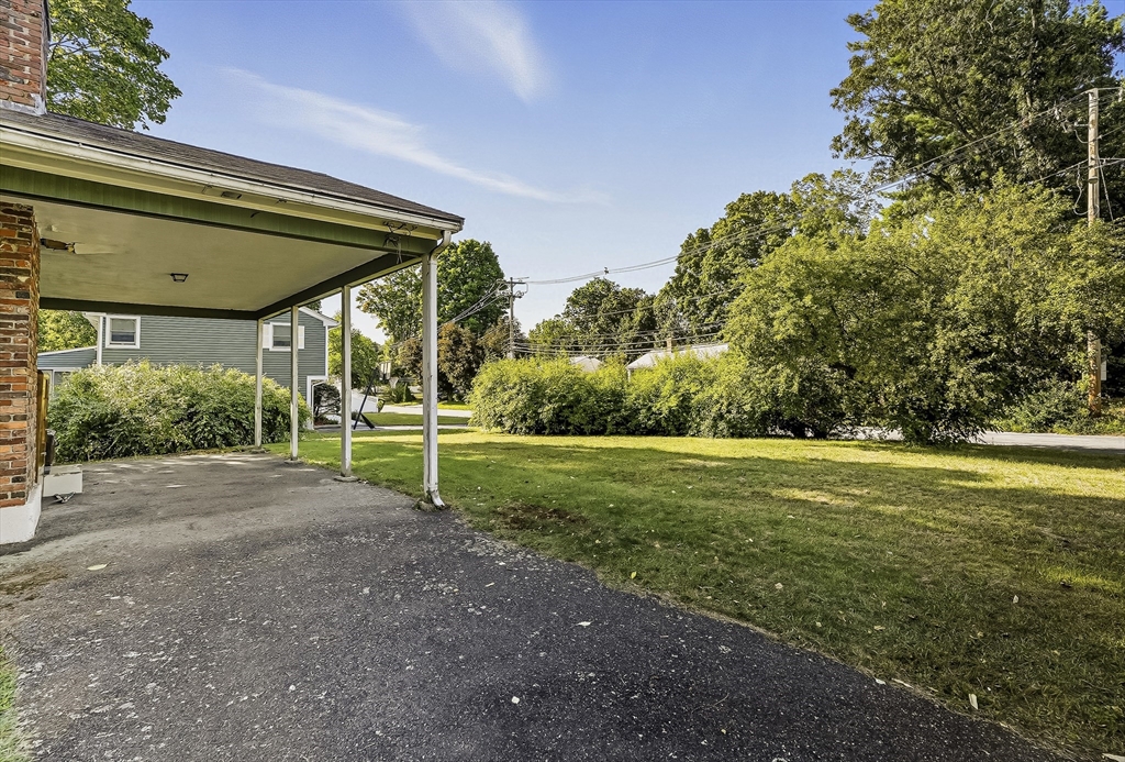 Framingham, Massachusetts 01701, United States, 3 Bedrooms Bedrooms, ,1 BathroomBathrooms,Residential,Pending,208123