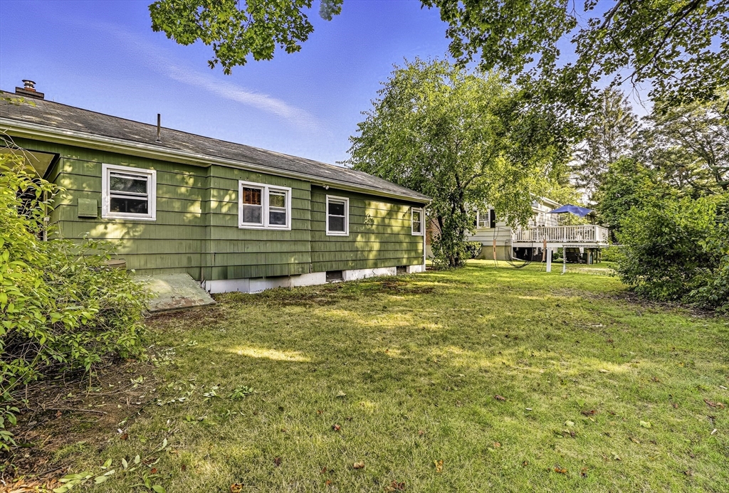 Framingham, Massachusetts 01701, United States, 3 Bedrooms Bedrooms, ,1 BathroomBathrooms,Residential,Pending,208123