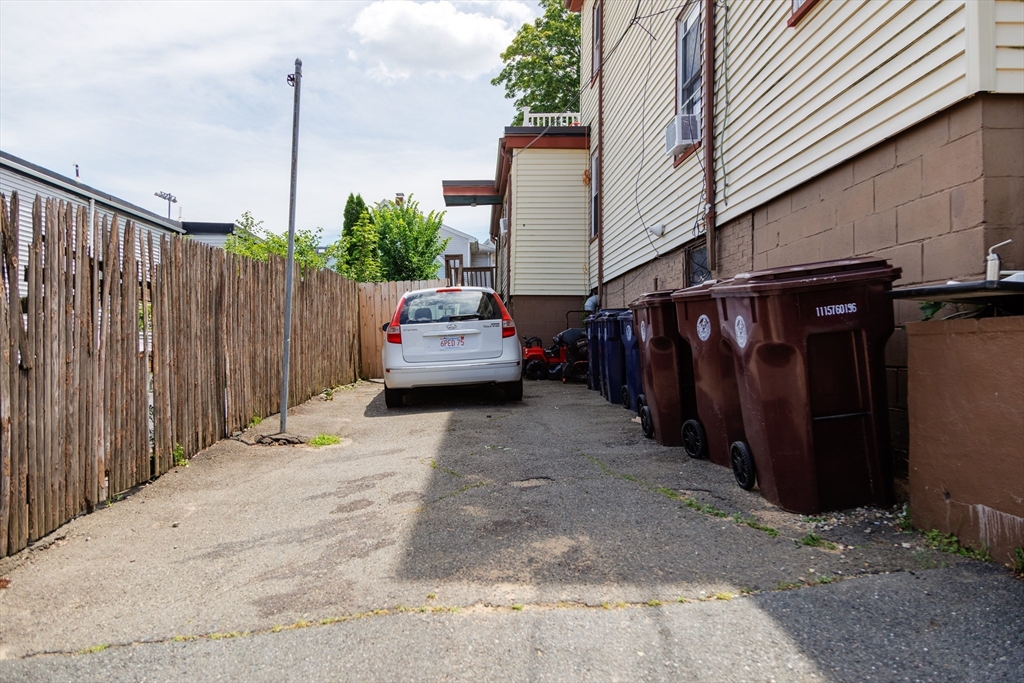 6 Hillside Ave