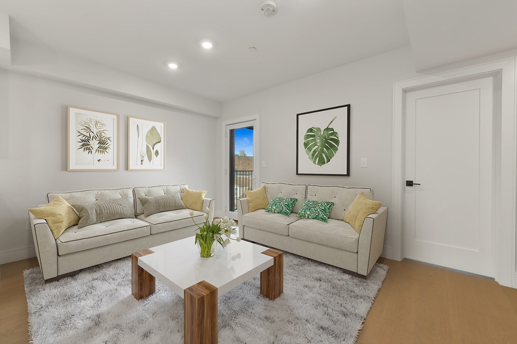 321 W Broadway #6