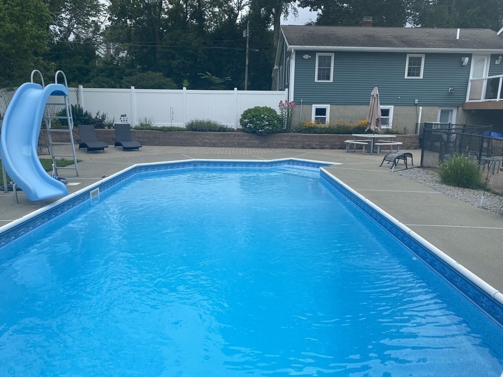 105 Hammond Hill Rd