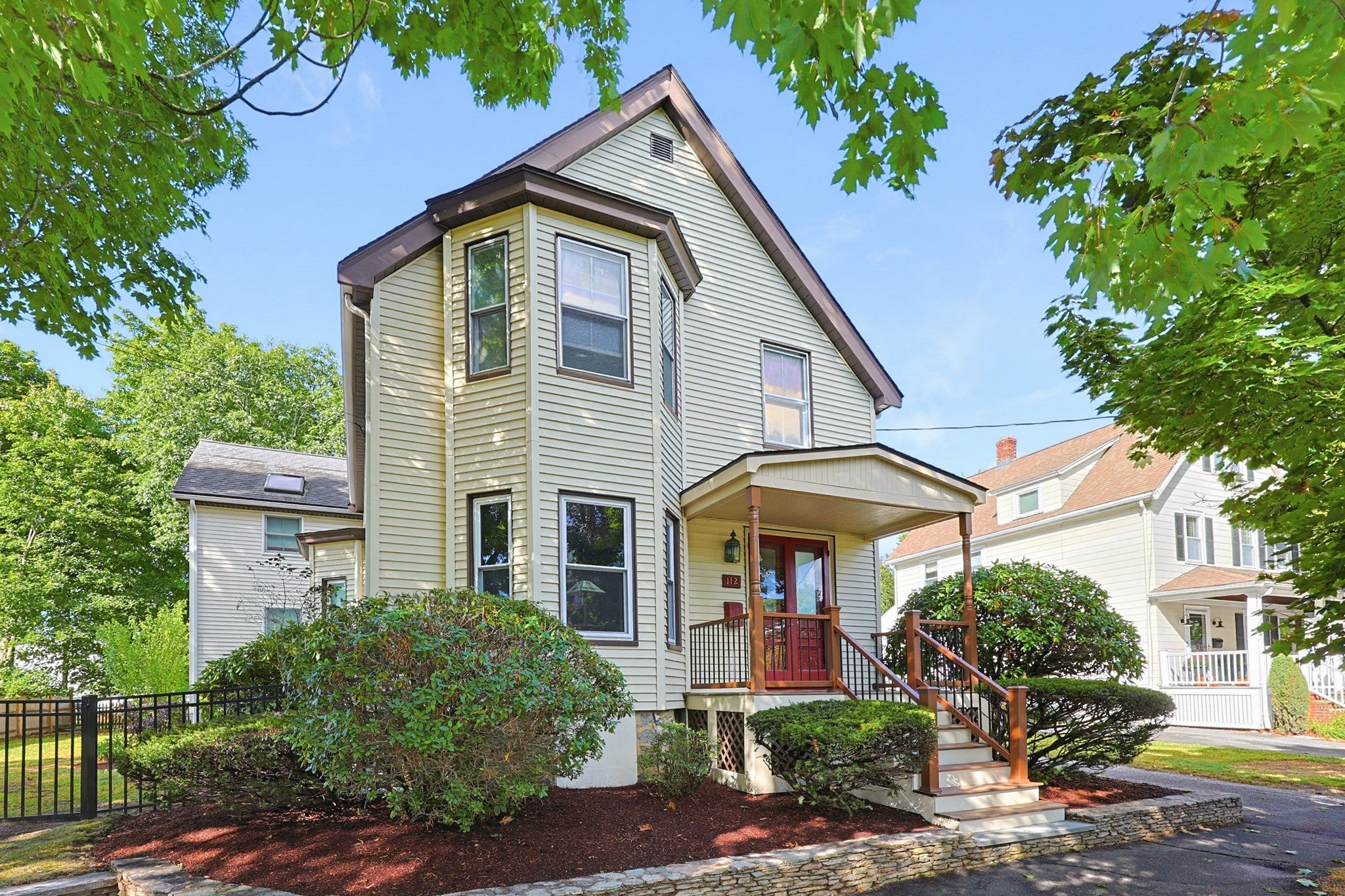 112 Greenwood Ave, Wakefield, MA Photo #1