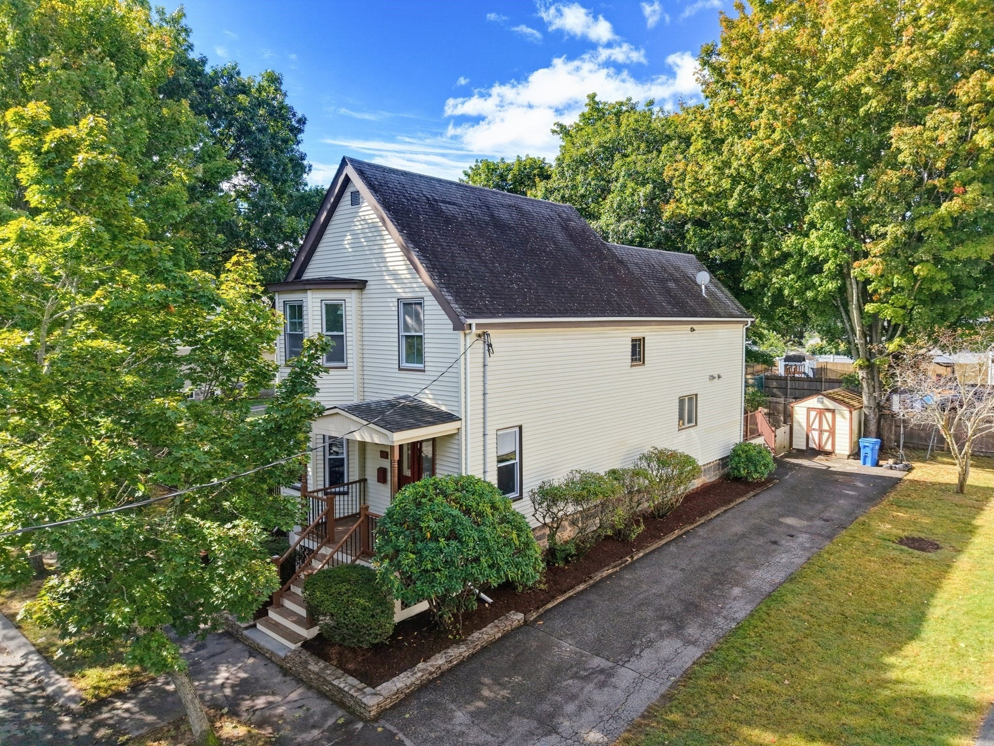 112 Greenwood Ave