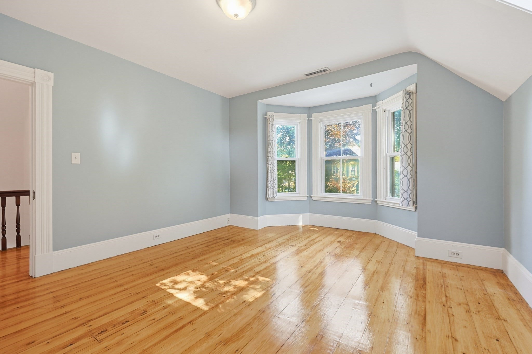 112 Greenwood Ave, Wakefield, MA Photo #25