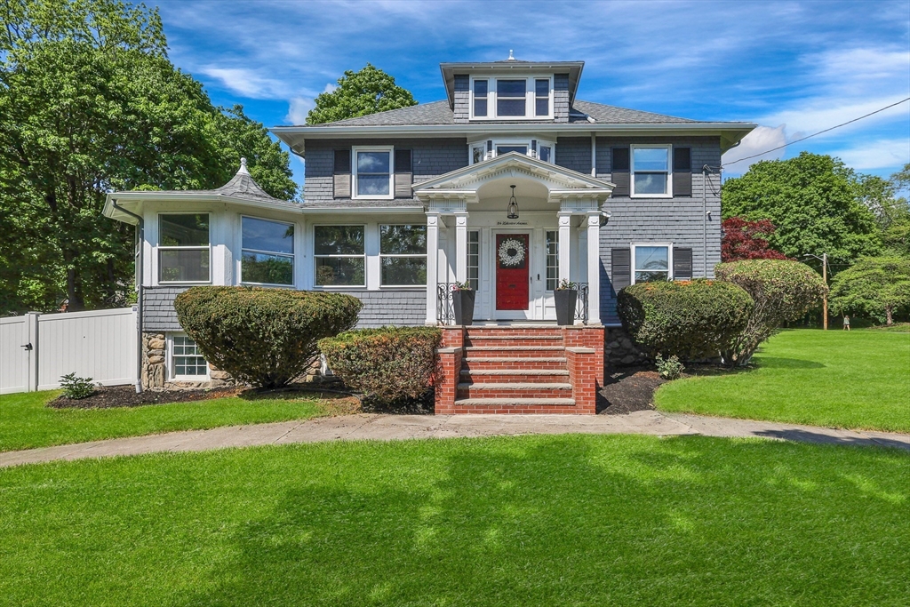 84 Lakeview Avenue