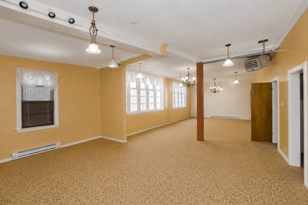 193 Elm St, Holyoke, MA Photo #4