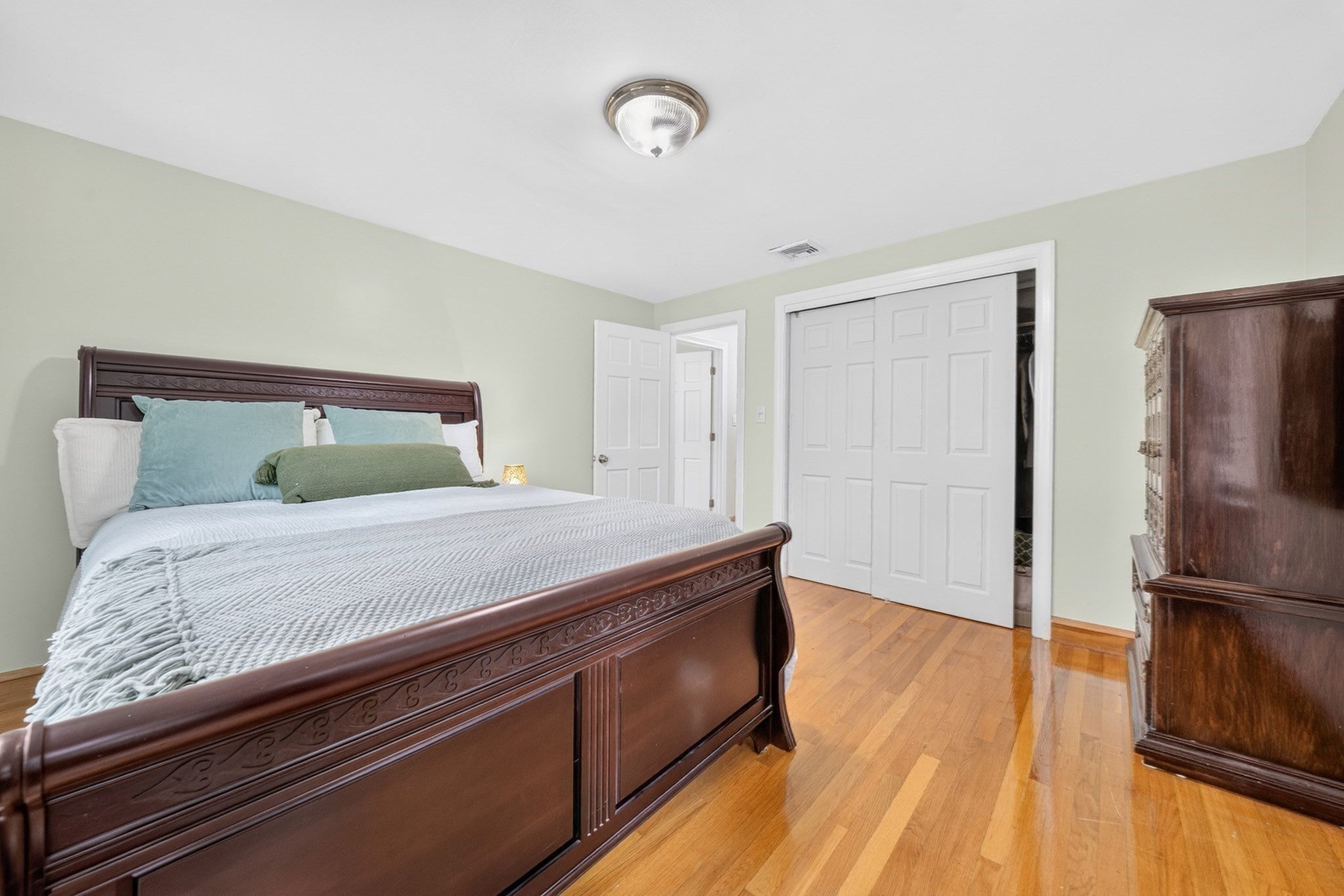 184 Concord Ave, Lexington, MA Photo #23