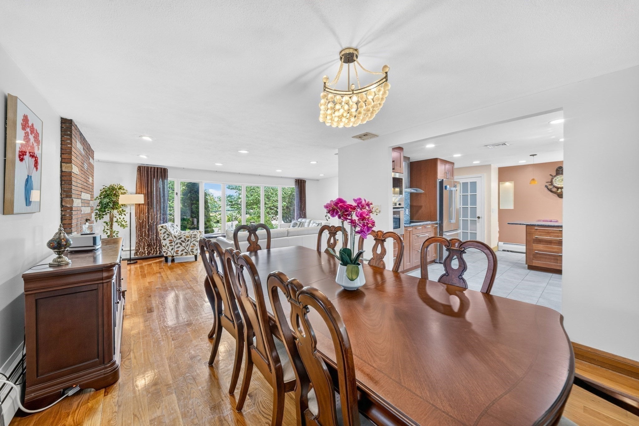 184 Concord Ave, Lexington, MA Photo #11