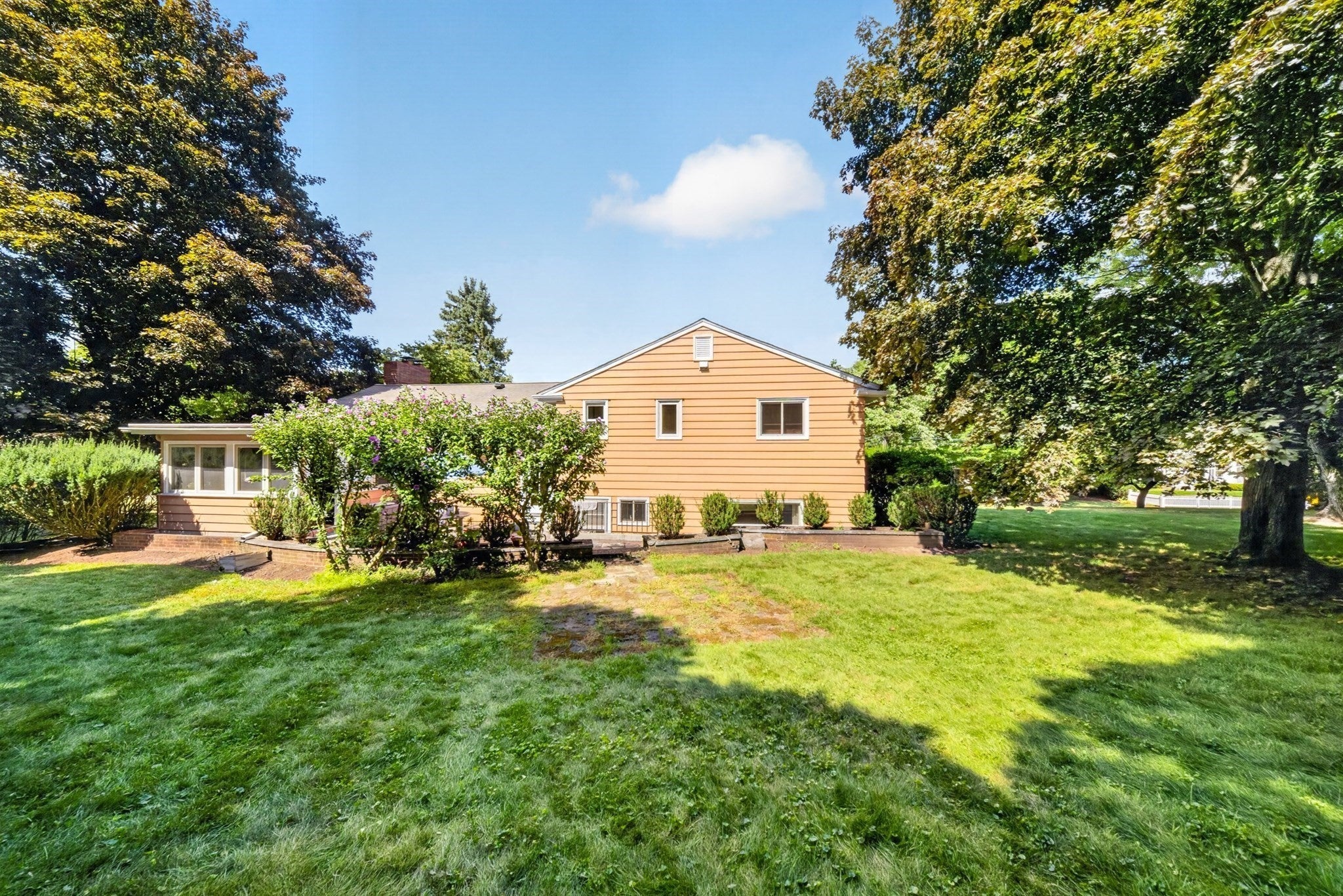 184 Concord Ave, Lexington, MA Photo #2