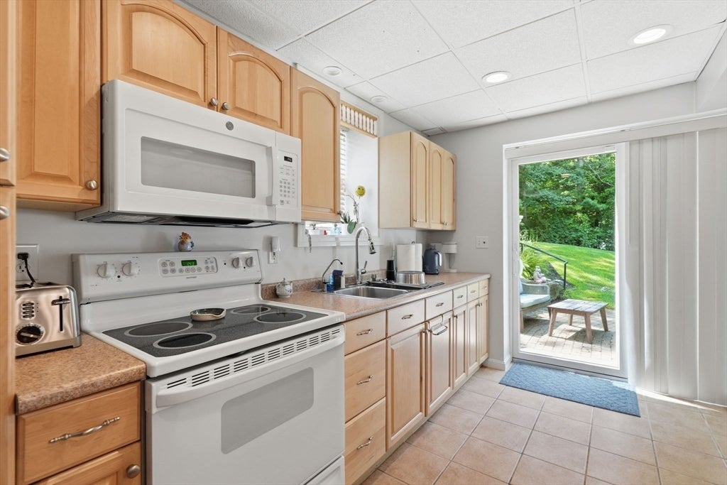 112 Aldrich Rd, Wilmington, MA Photo #29