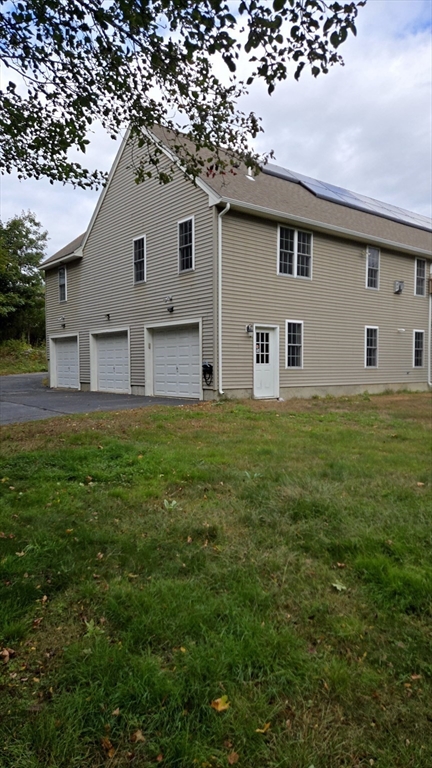 371 Hartford Ave E 371