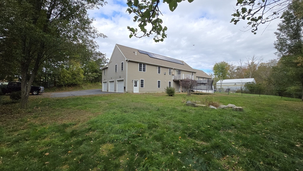 371 Hartford Ave E 371