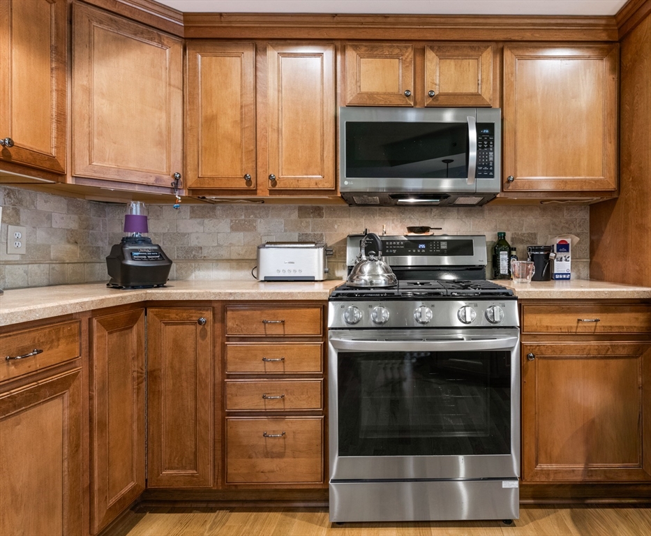 65 Hawthorne Drive 316