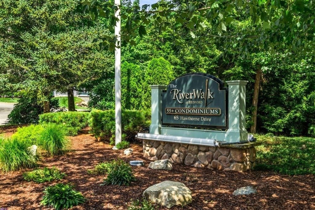 65 Hawthorne Drive 316