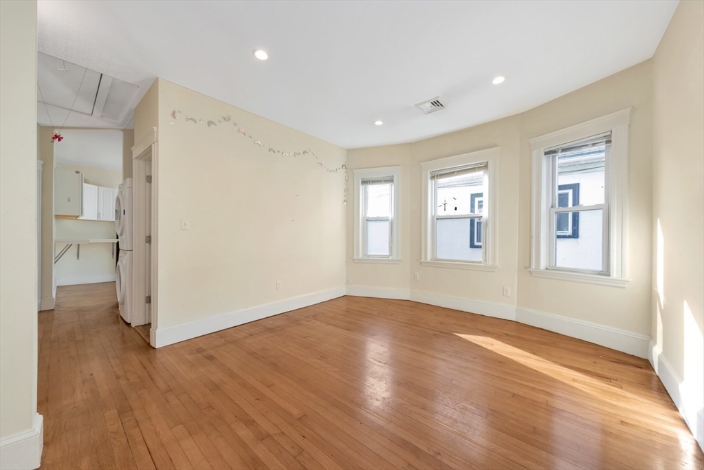 299-301 Alewife Brook Pkwy #2, Somerville, MA Photo #8