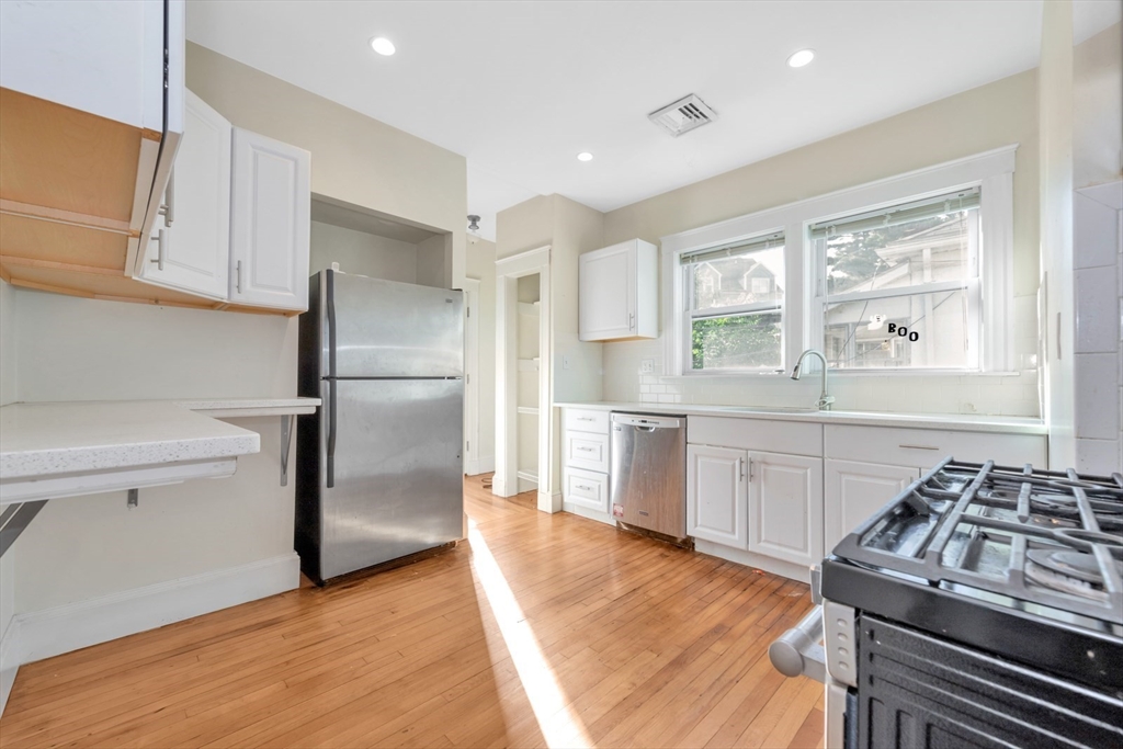 299-301 Alewife Brook Pkwy #2, Somerville, MA Photo #19