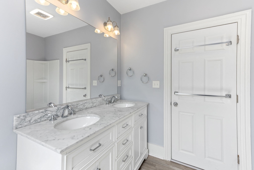 17 Lothrop St, Plymouth, MA Photo #14
