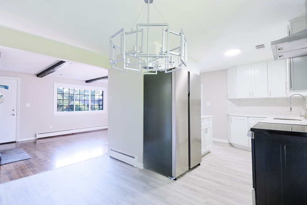 102 Mccarthy Ave