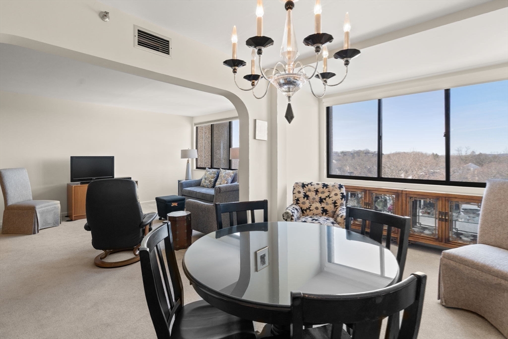 250 Hammond Pond Parkway 1111S