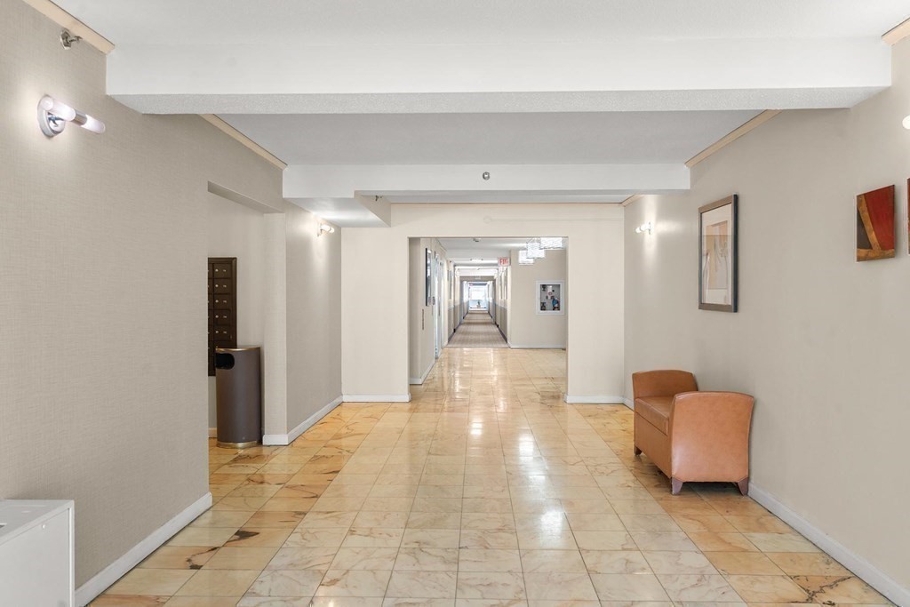 250 Hammond Pond Parkway 1111S