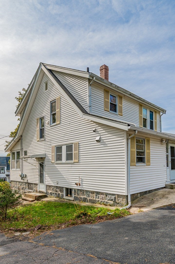 269 Pond Street
