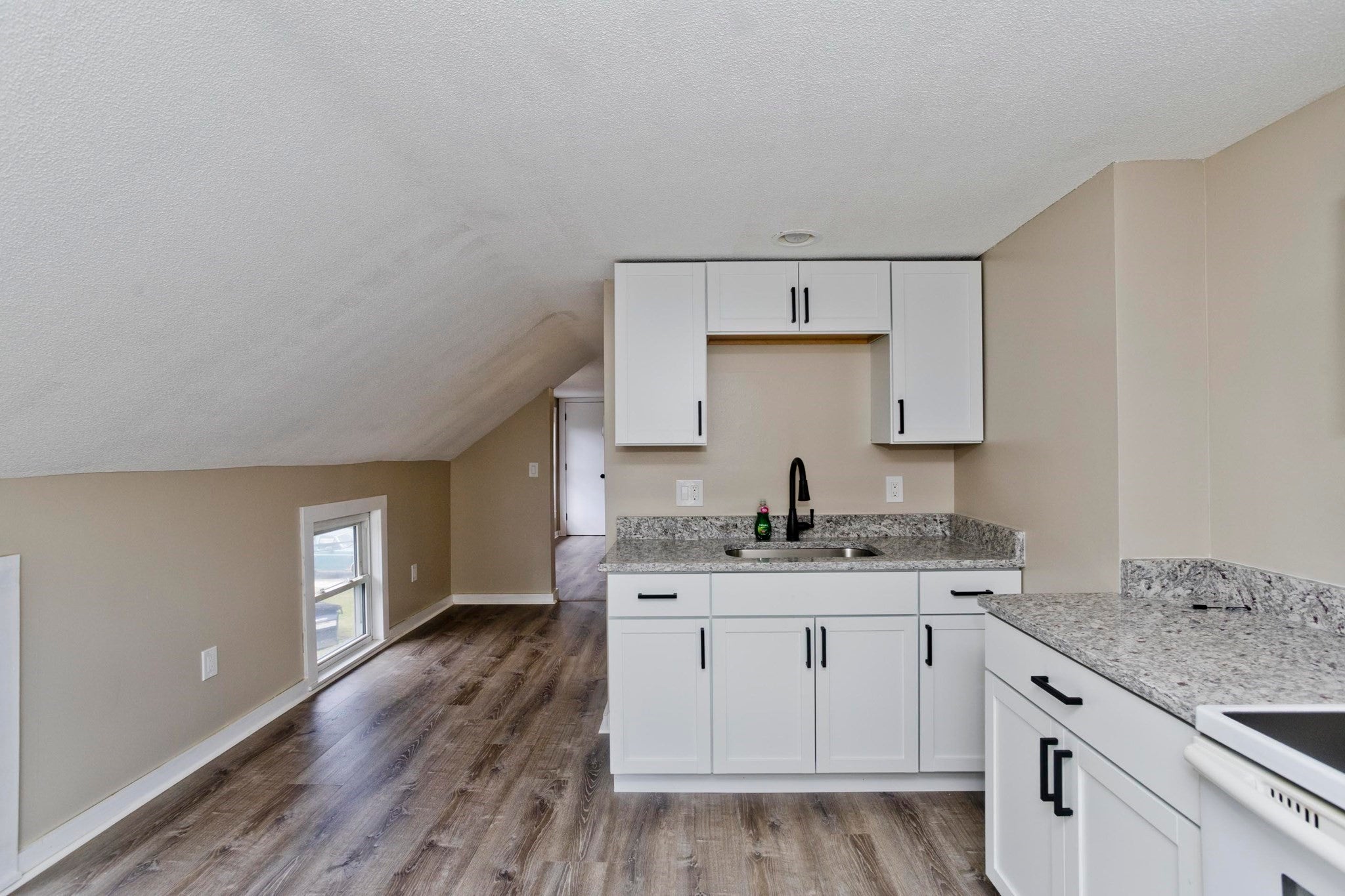 1039-1041 Central St, Palmer, MA, 1039-1041 Central St, Palmer, MA Photo #6