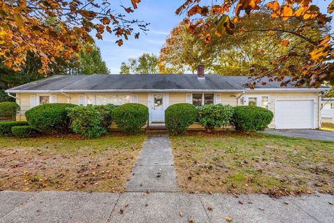 33 Jefferson St Lawrence MA 01843