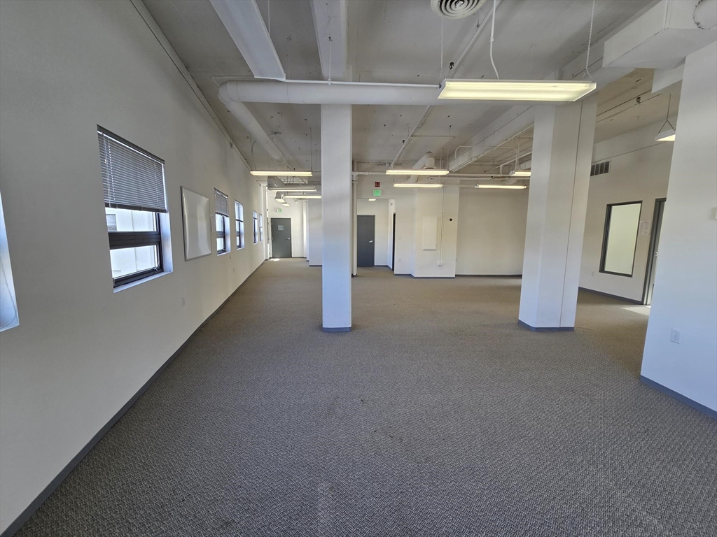 38 Montvale Avenue 280