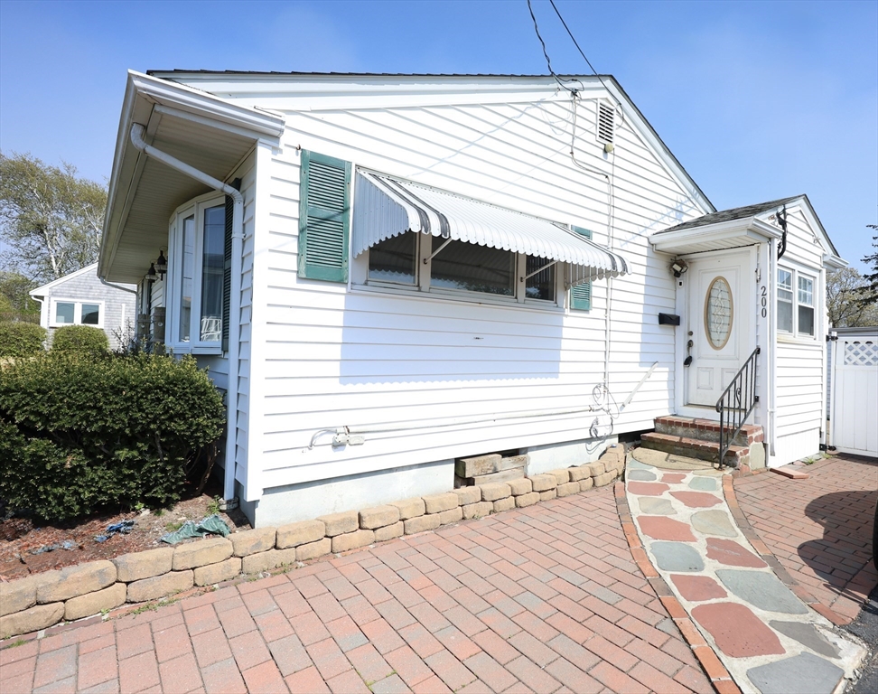 200 Seymour Street, New Bedford, MA Photo #4