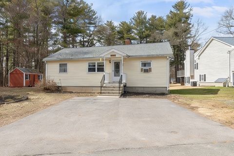 Photo of 25 Fairview Ave, Dracut, MA 01826 (MLS # 73495223)