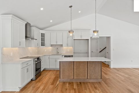 46 Sandwich Road 44 Plymouth MA 02360