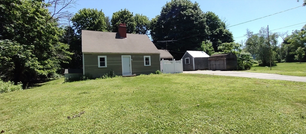11 Newbury Neck Road