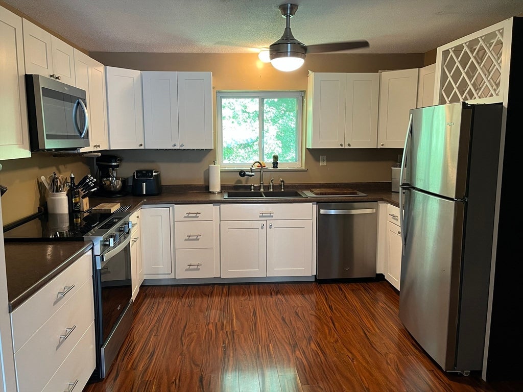 5455 N Main St #17E, Fall River, MA, 5455 N Main St #17E, Fall River, MA Photo #4