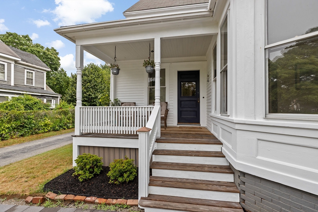 257 Main St