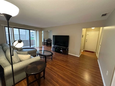 Photo of 20 Shrewsbury Green Dr #G, Shrewsbury, MA 01545 (MLS # 73586839)