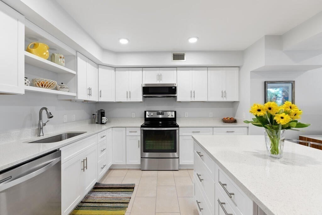 115 Washington ST #1B, Winchester, MA, 115 Washington ST #1B, Winchester, MA Photo #1