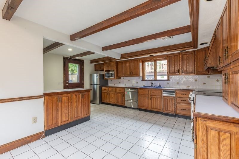 35 Villa Ave, Everett, MA, 35 Villa Ave, Everett, MA Photo #10