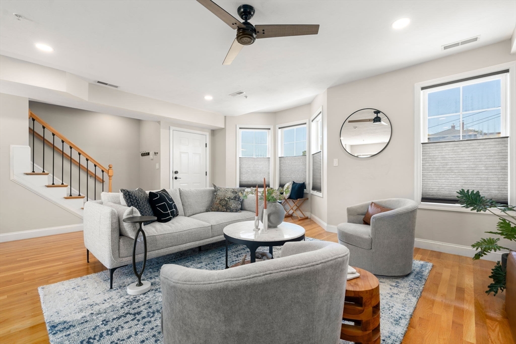 32 Parker St 6