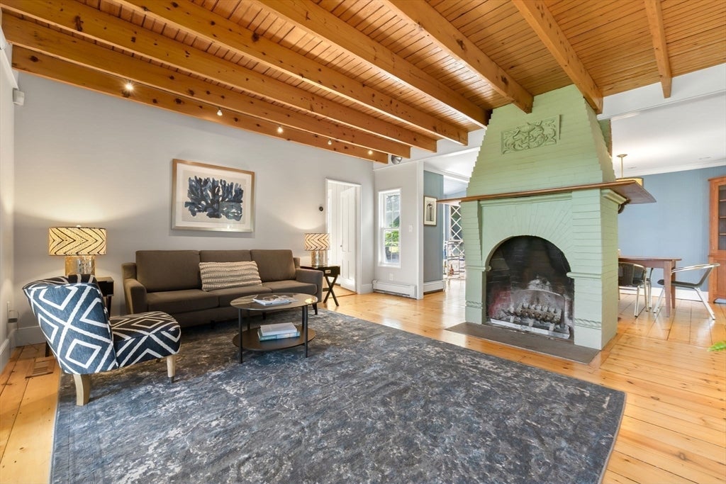 6 Pew Ave, Gloucester, MA, 6 Pew Ave, Gloucester, MA Photo #15