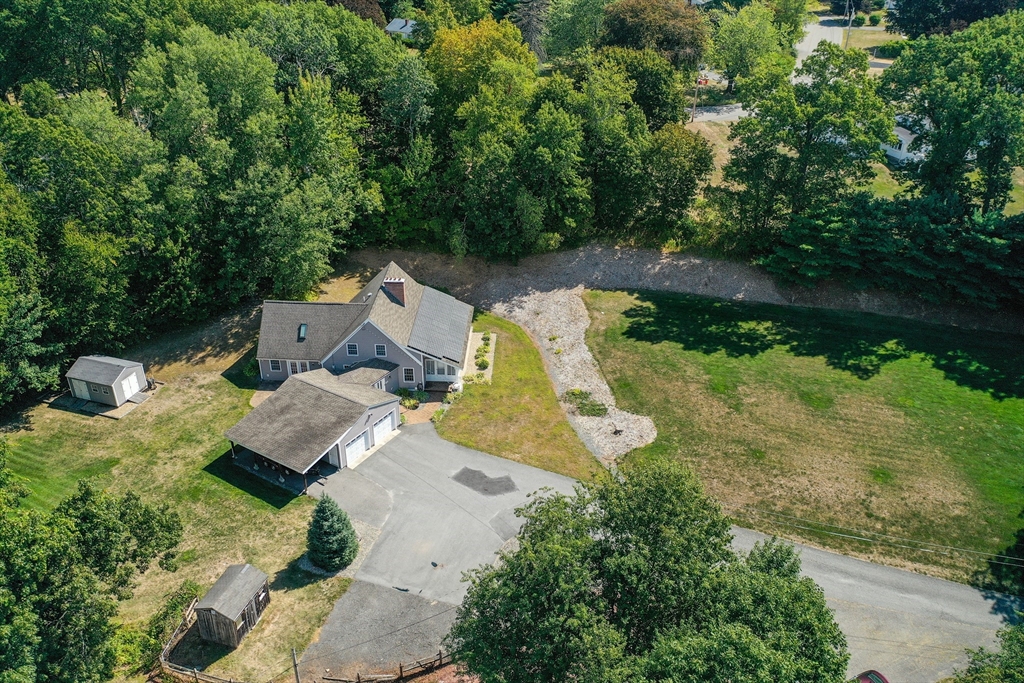 19 Rheault Cir