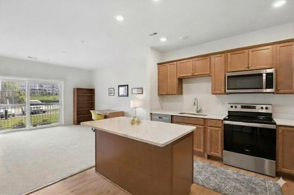3103 Peters Farm Way 103
