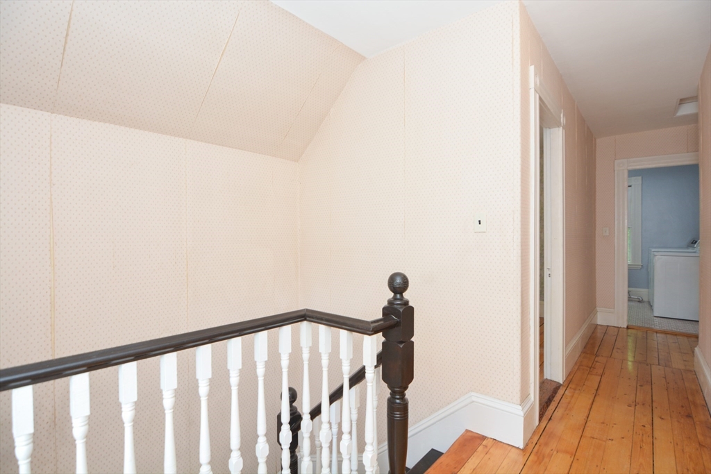 Peabody, Massachusetts 01960, United States, 3 Bedrooms Bedrooms, ,1 BathroomBathrooms,Residential,Pending,152017