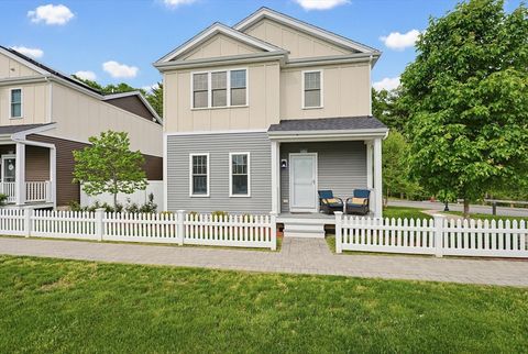Photo of 27 Cleary Cir #27, Norfolk, MA 02056 (MLS # 73523477)