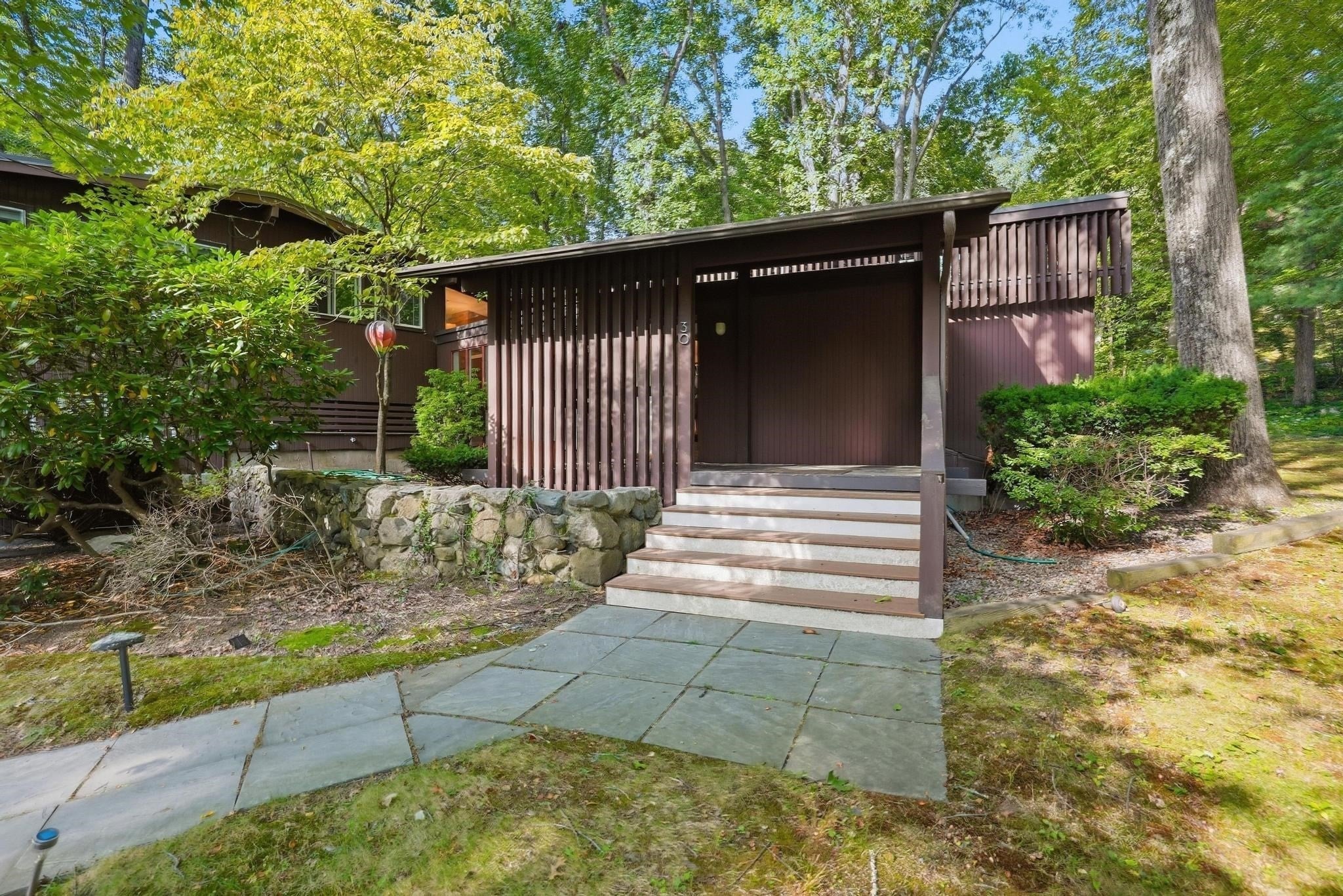 30 Peacock Farm Rd, Lexington, MA Photo #4