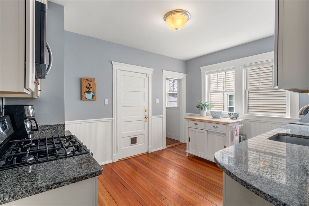 138 Tyndale St 1