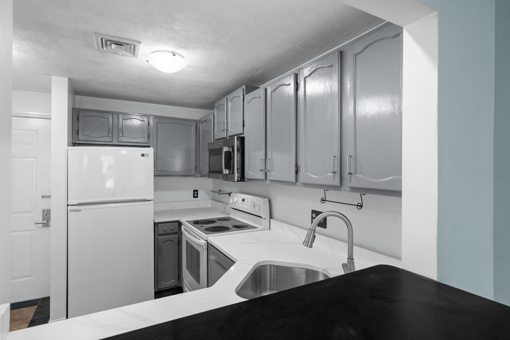 24 South St #4, Medford, MA Photo #6