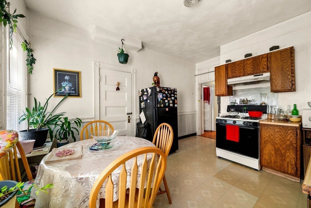 106 Harrishof St, Boston, MA, 106 Harrishof St, Boston, MA Photo #37