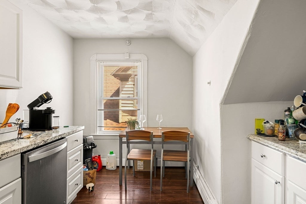 106 Harrishof St, Boston, MA, 106 Harrishof St, Boston, MA Photo #28