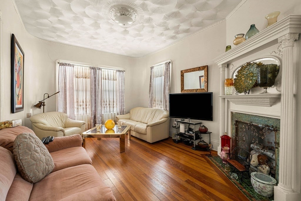 106 Harrishof St, Boston, MA, 106 Harrishof St, Boston, MA Photo #32