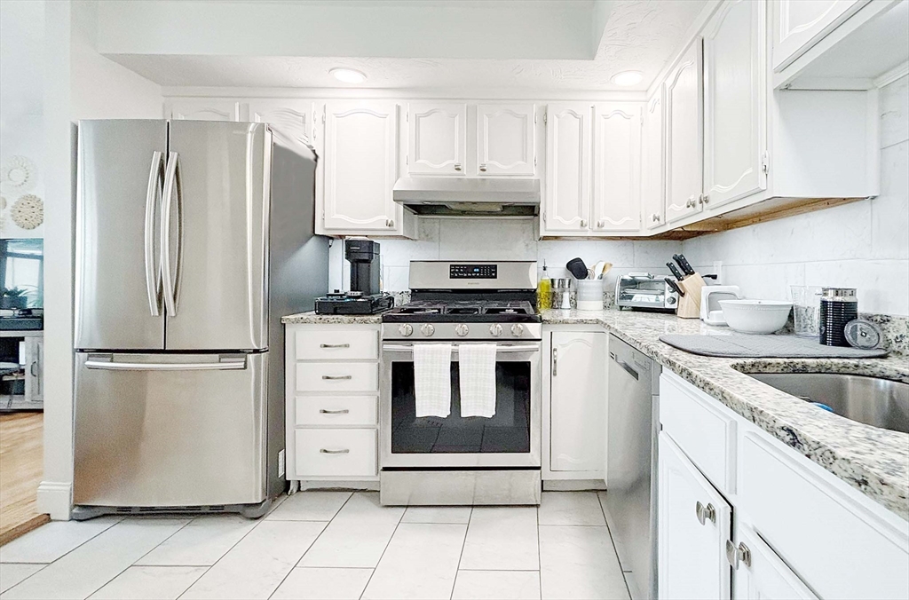 131 Beacon St 5